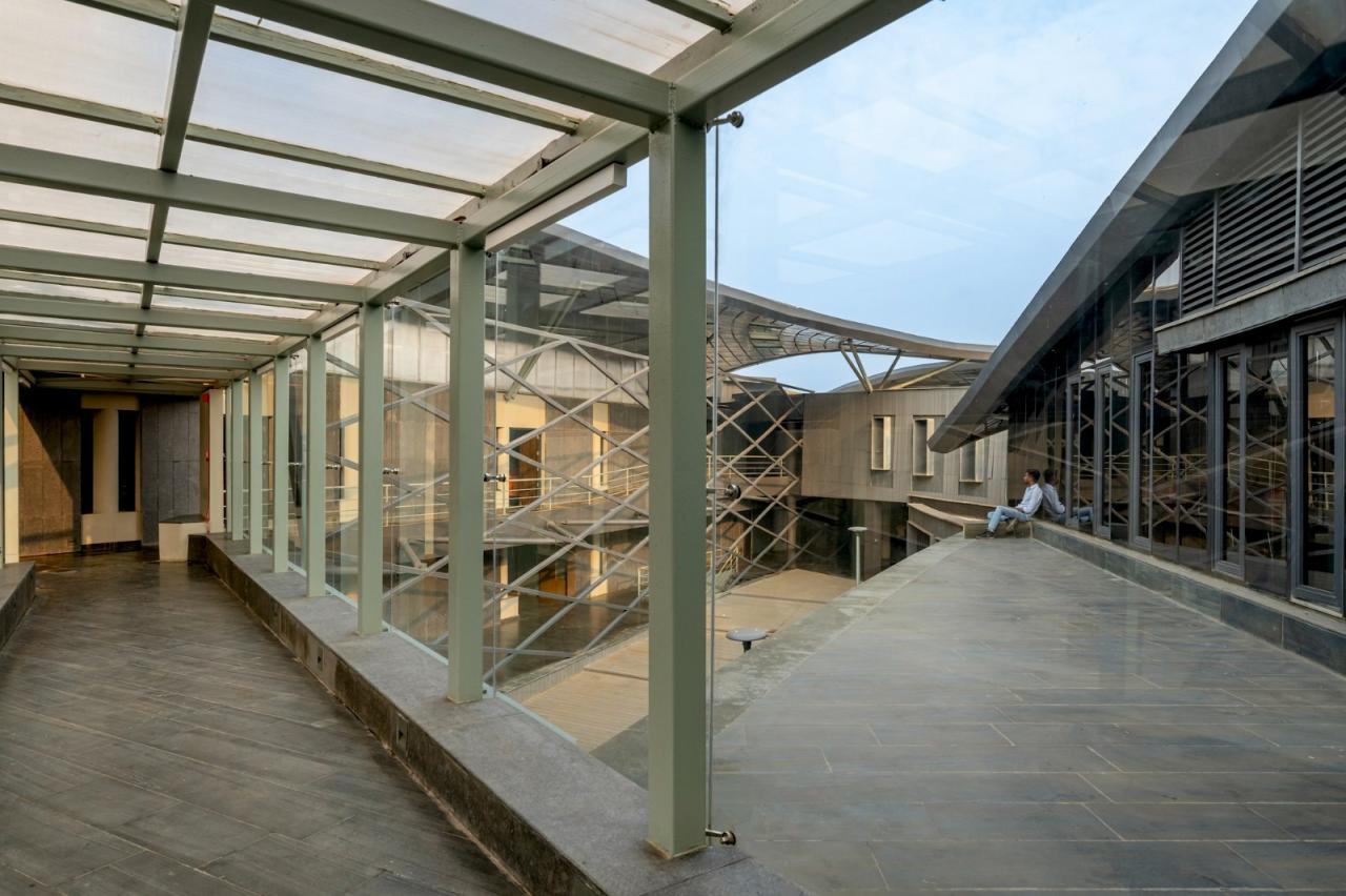 BIM建筑|国家水上运动研究所 / M:OFA 工作室