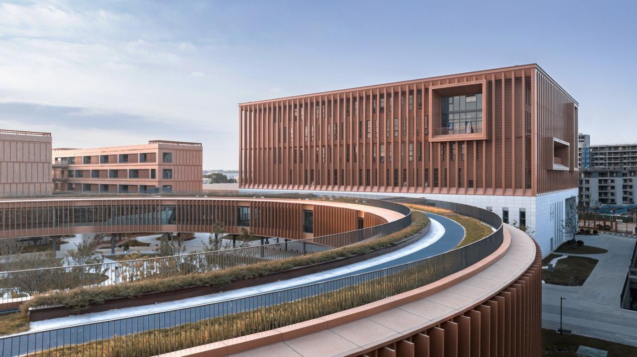 BIM建筑|江苏省梅村高级中学空港分校 / 华南理工大学建筑设计研究院