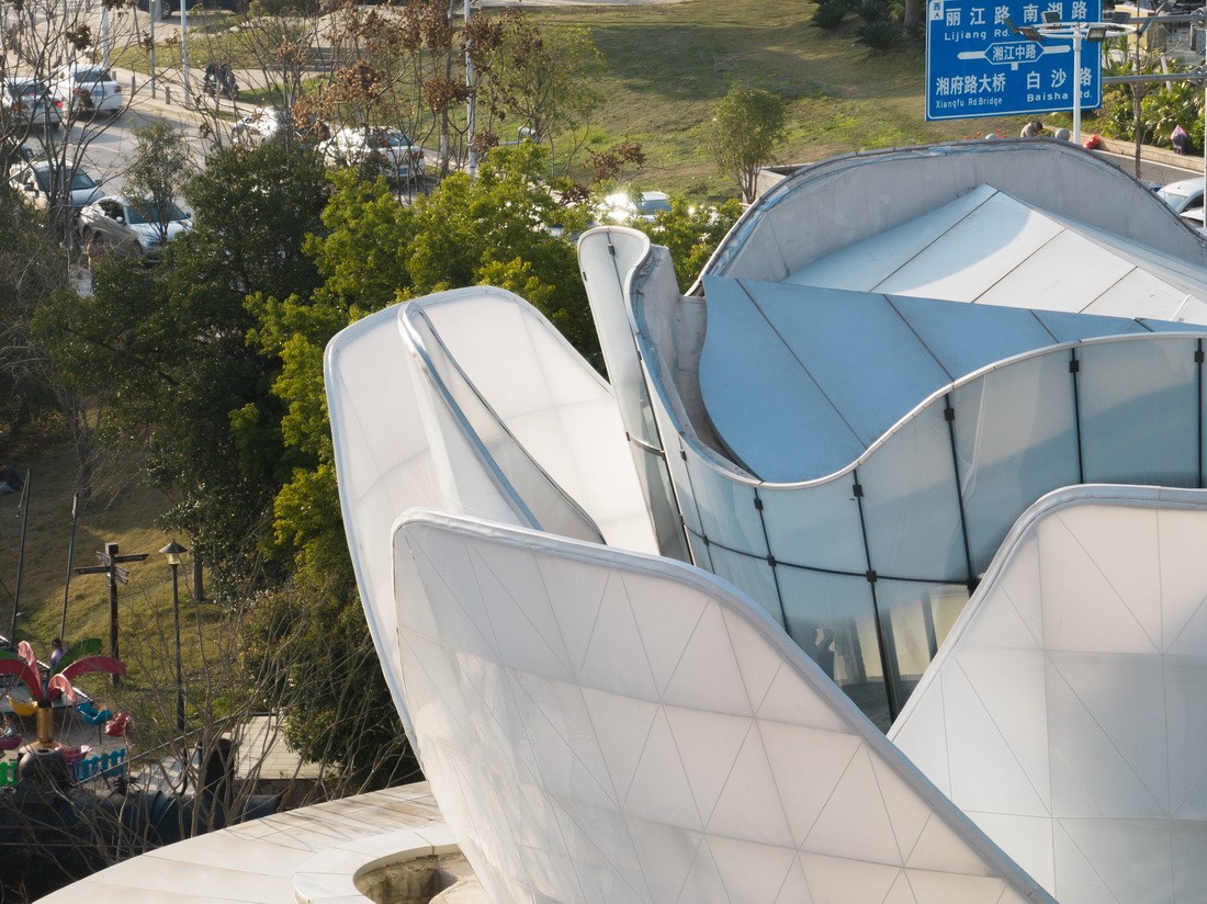 BIM建筑|整体可动的动态建筑：长沙“湘江之眼” / 朱培栋-line+建筑事务所