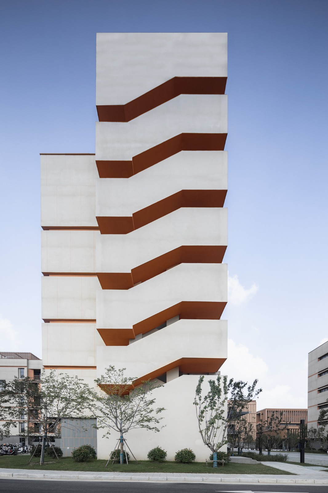 BIM建筑|江苏省梅村高级中学空港分校 / 华南理工大学建筑设计研究院