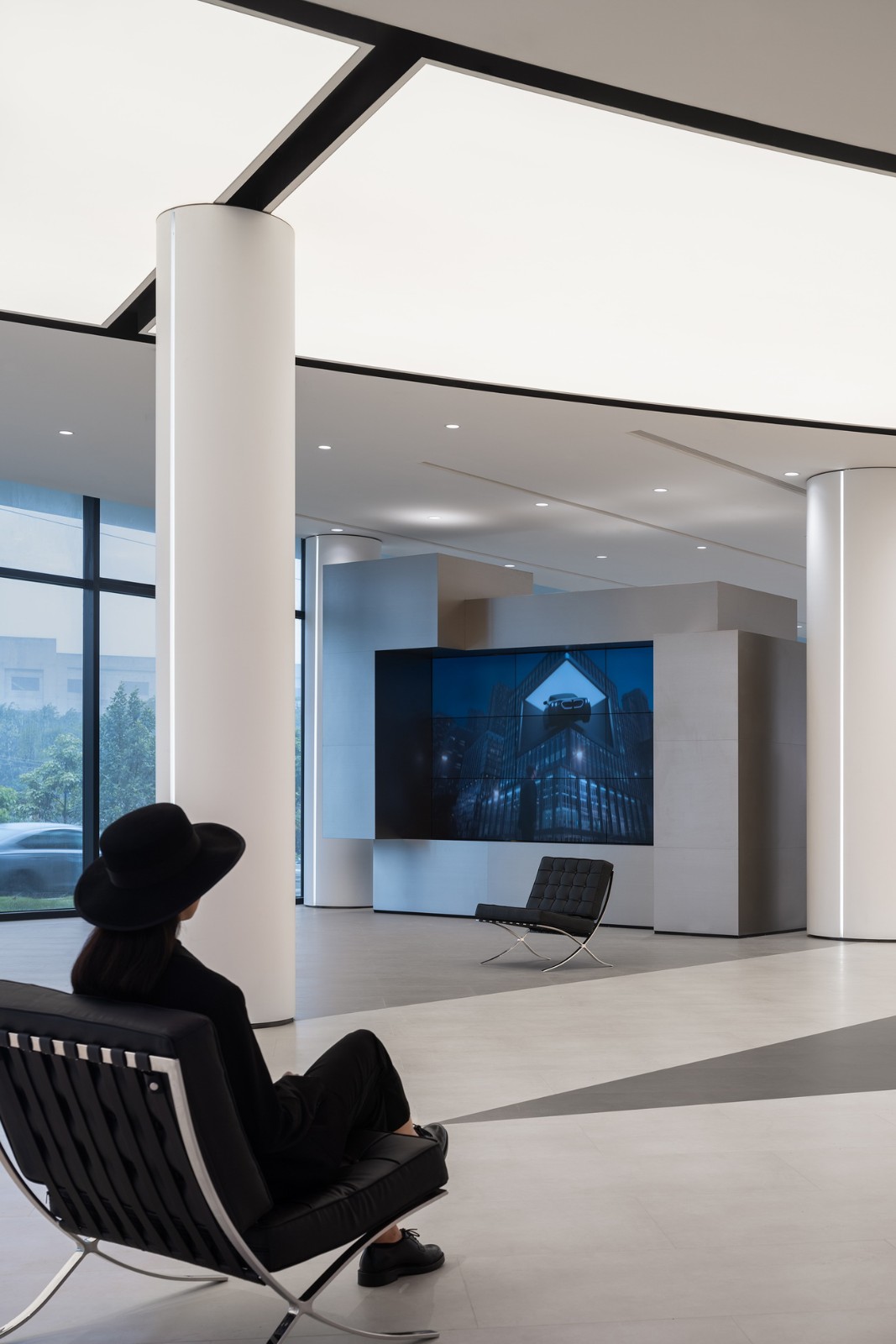 BIM建筑|充分考虑在地化和适应性，打造BMW宝马“绿星灯塔” / ARCHIHOPE