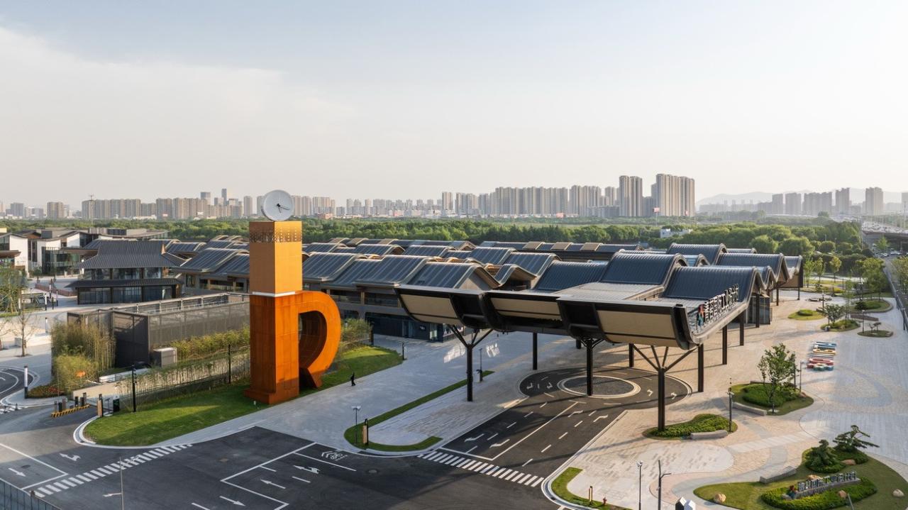 BIM建筑|跳舞的iD人 / SPARK