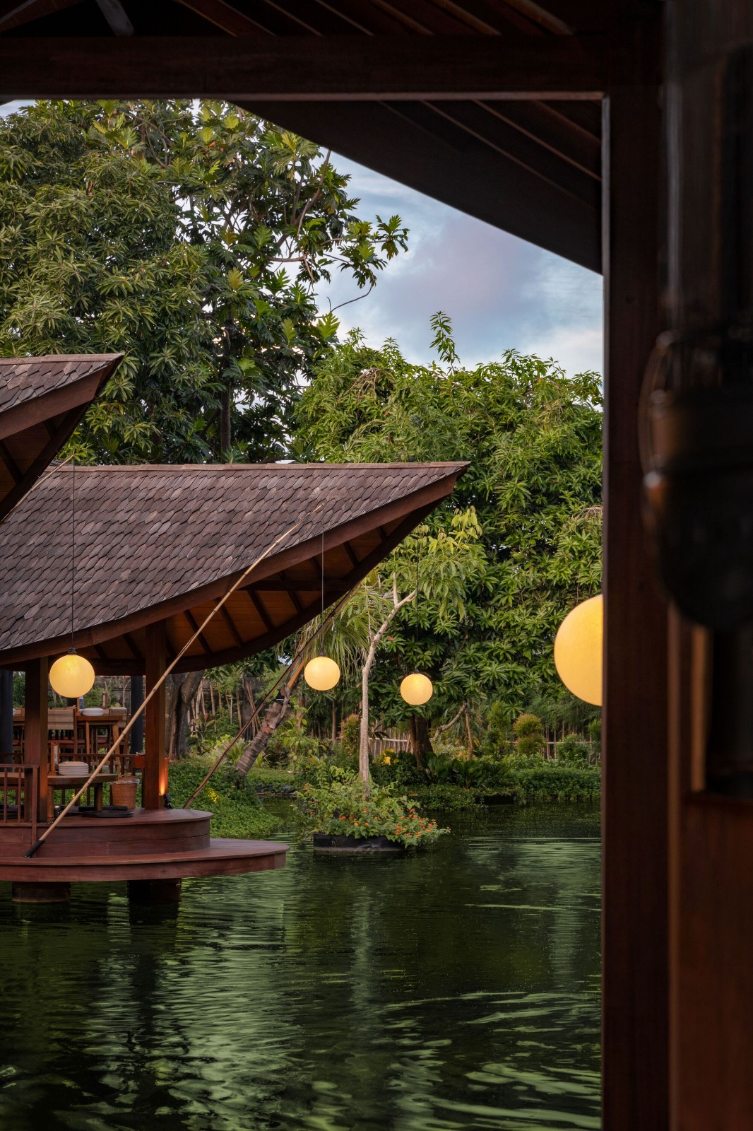 BIM建筑|Talaga Sampireun 巴厘岛餐厅 / K-Thengono Design Studio
