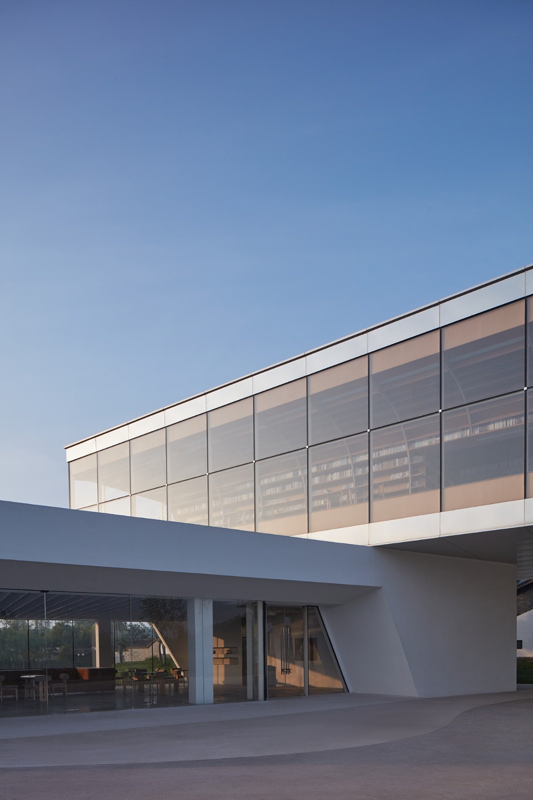 BIM建筑|白丁图书馆 / 源境建筑