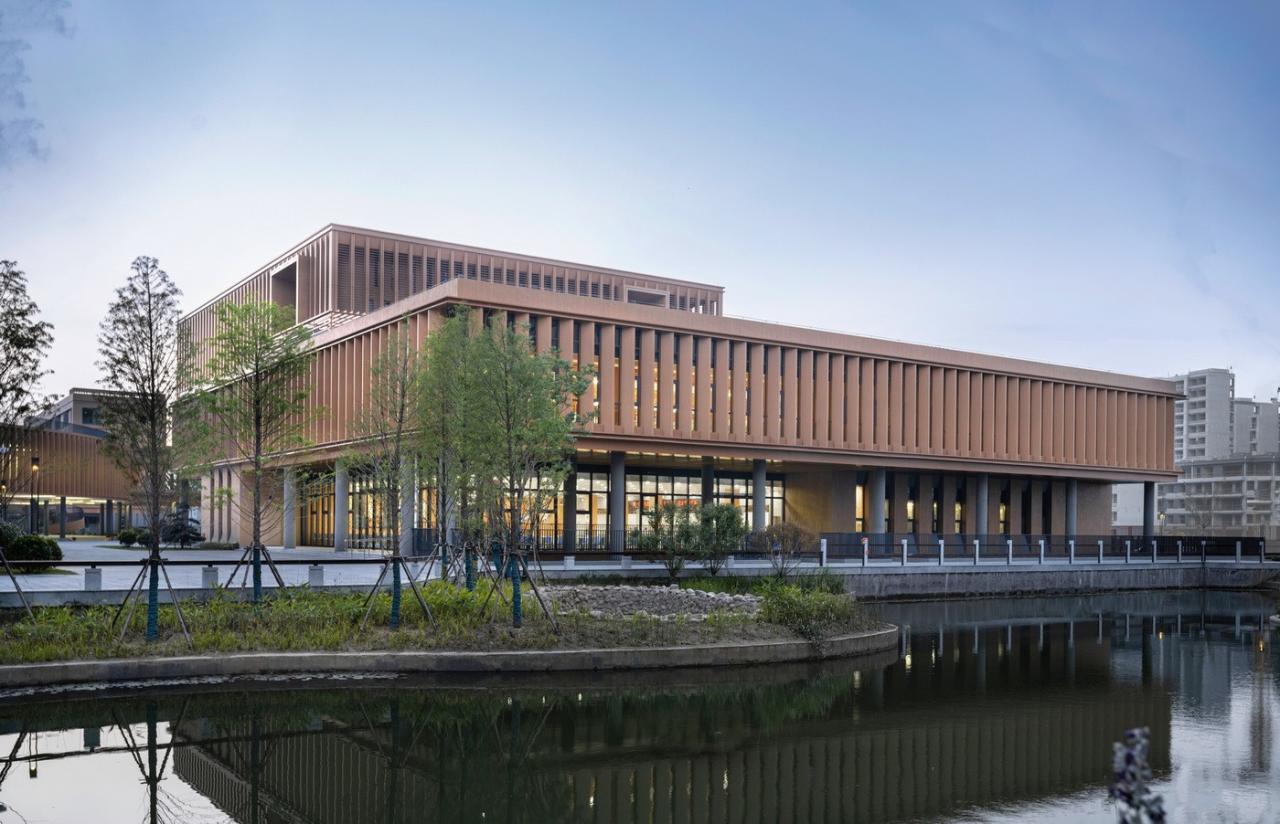 BIM建筑|江苏省梅村高级中学空港分校 / 华南理工大学建筑设计研究院