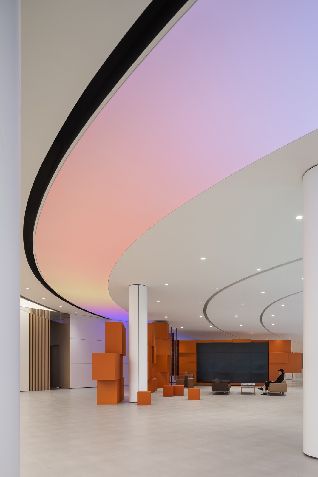 BIM建筑|充分考虑在地化和适应性，打造BMW宝马“绿星灯塔” / ARCHIHOPE