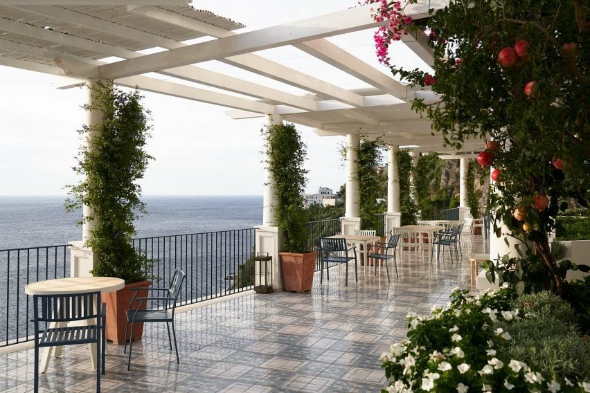 BIM建筑|意大利翻修阿马尔菲海岸的悬崖边酒店