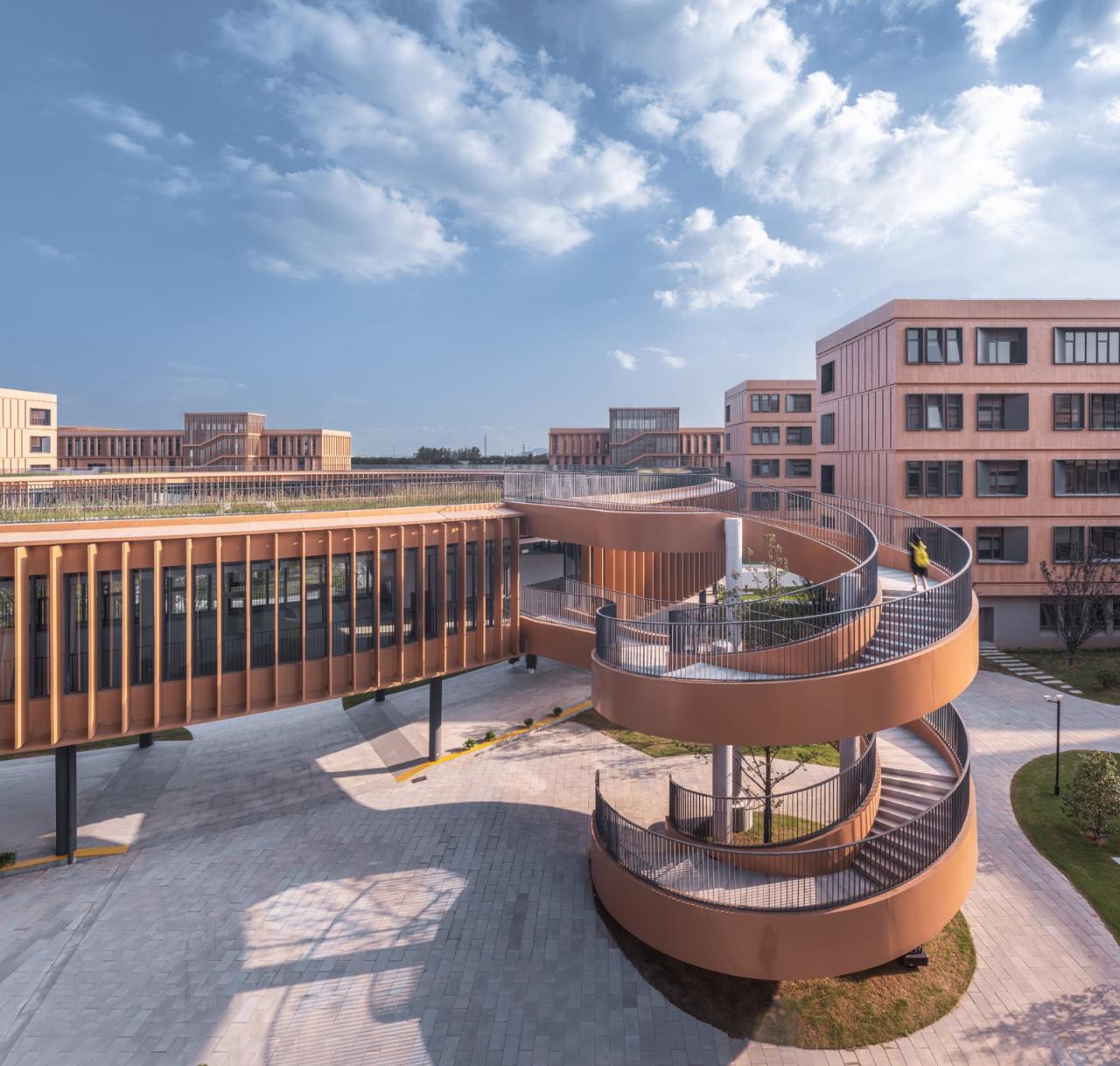 BIM建筑|江苏省梅村高级中学空港分校 / 华南理工大学建筑设计研究院