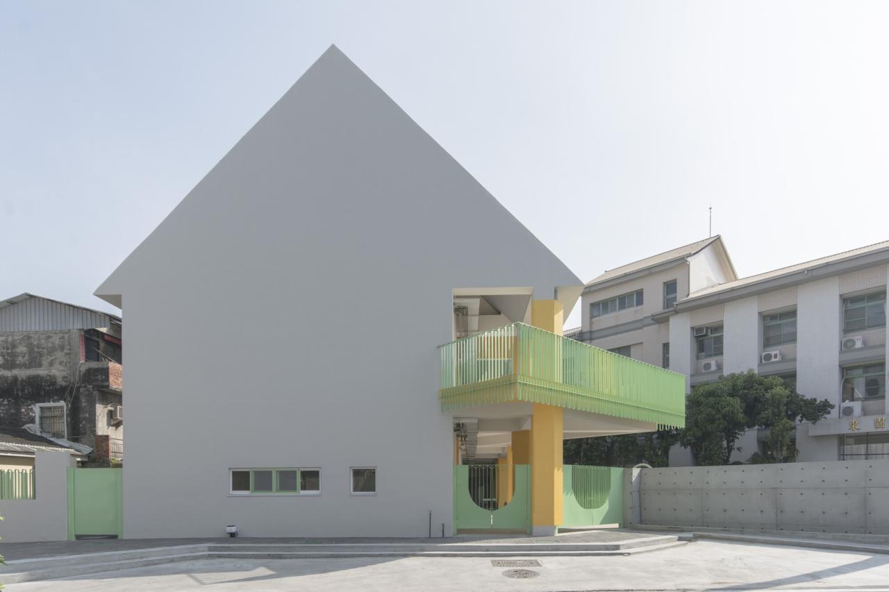 BIM建筑|Tung Yuan 幼儿园 / office aaa