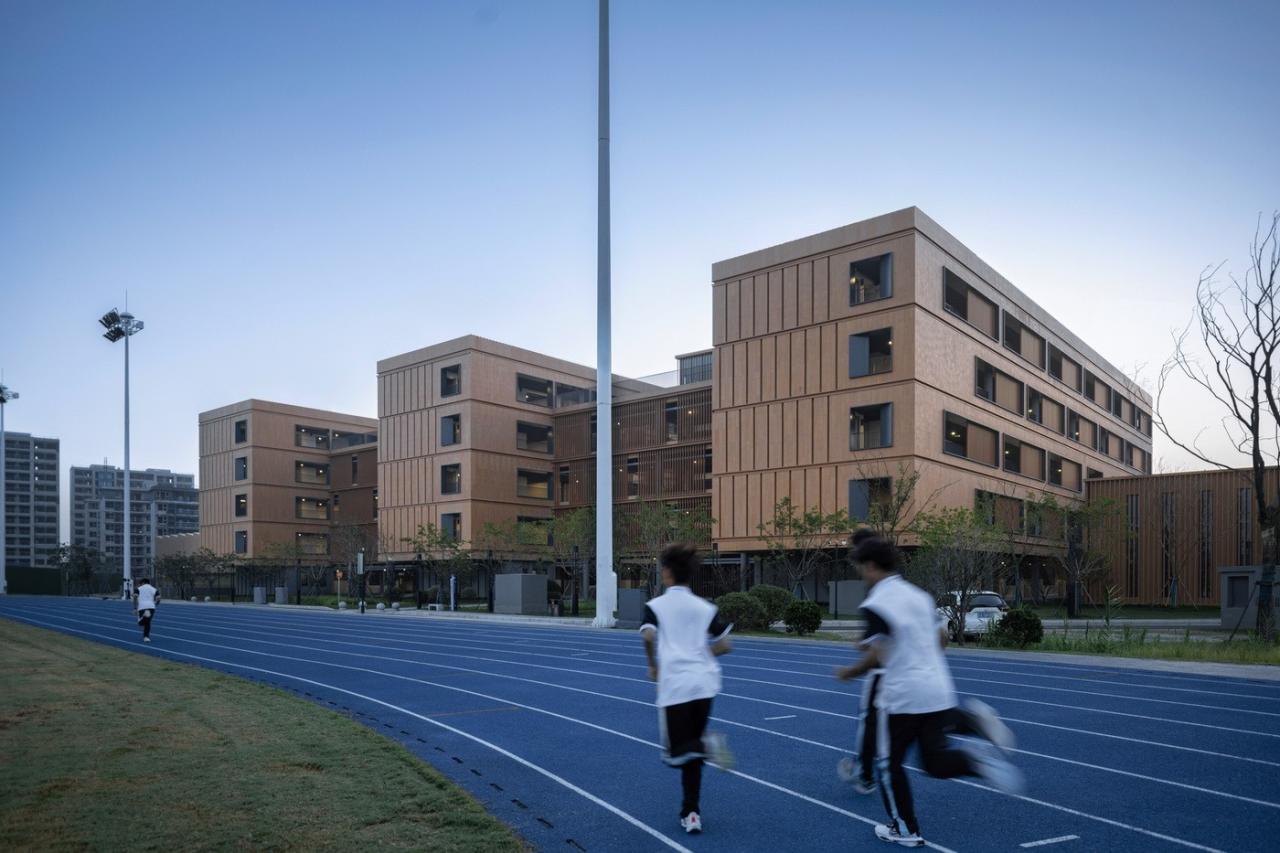 BIM建筑|江苏省梅村高级中学空港分校 / 华南理工大学建筑设计研究院