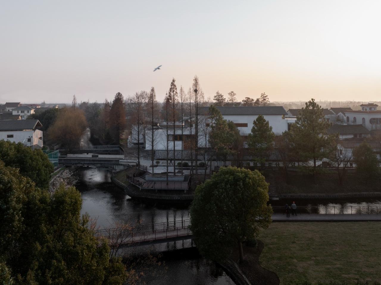 BIM建筑|龙南村党群中心 / 森上建筑