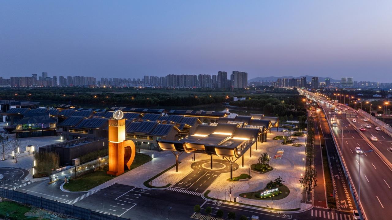 BIM建筑|跳舞的iD人 / SPARK