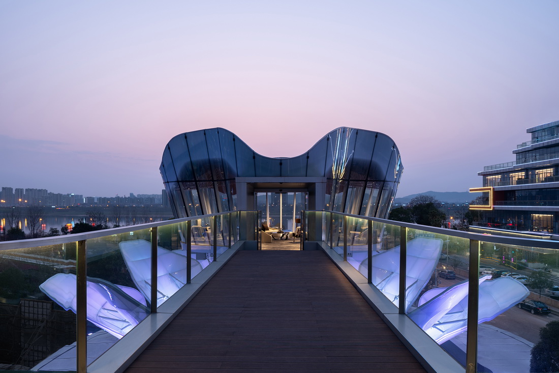 BIM建筑|整体可动的动态建筑：长沙“湘江之眼” / 朱培栋-line+建筑事务所