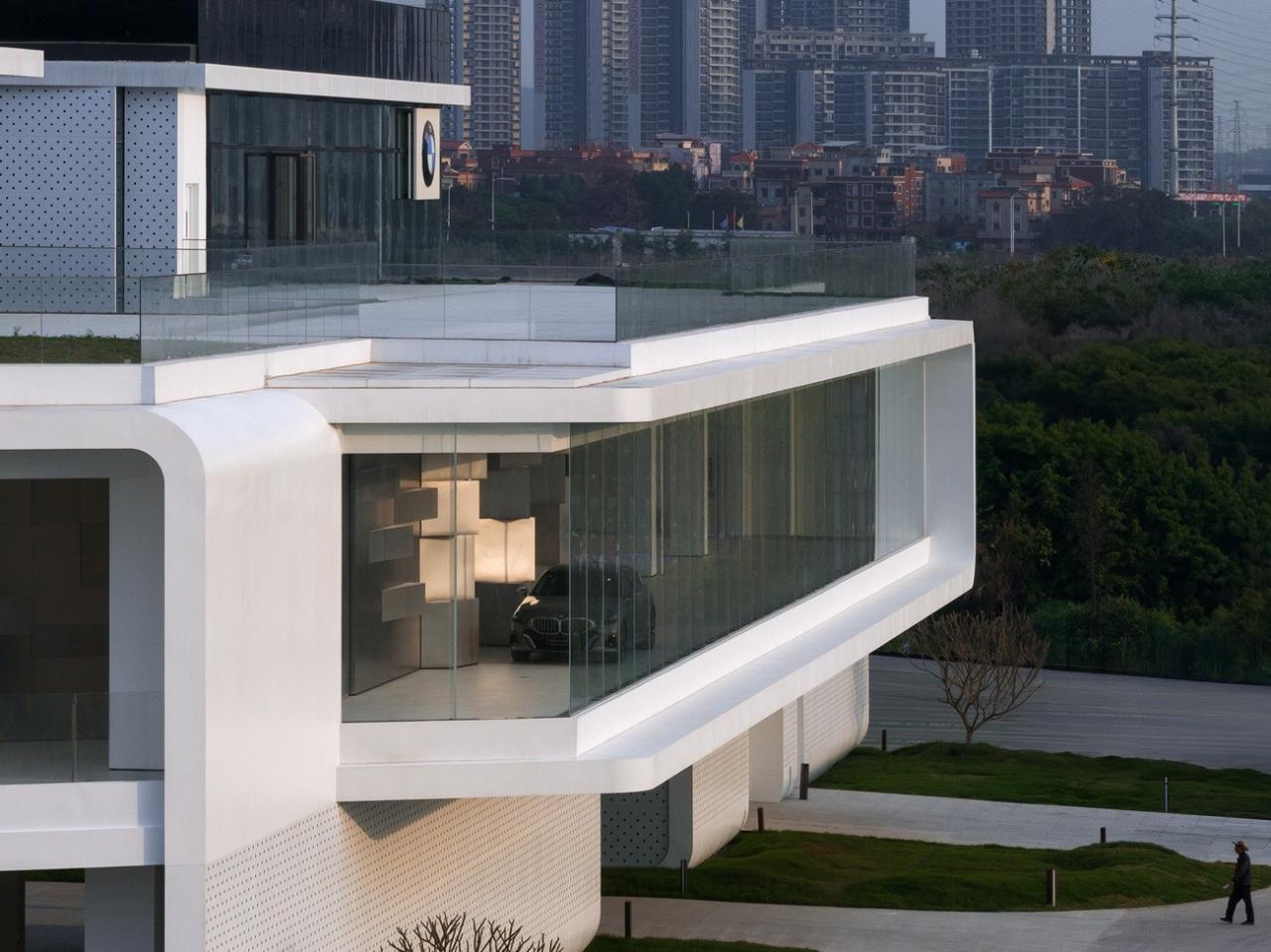 BIM建筑|充分考虑在地化和适应性，打造BMW宝马“绿星灯塔” / ARCHIHOPE