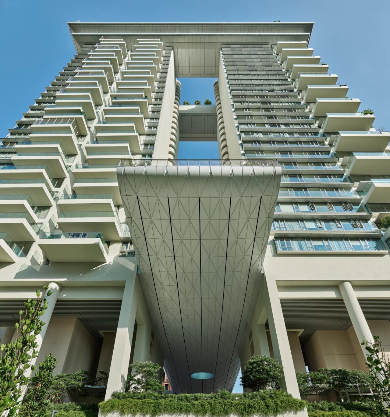 BIM建筑|铂瑞雅居与新加坡艾迪逊酒店 / 萨夫迪建筑事务所