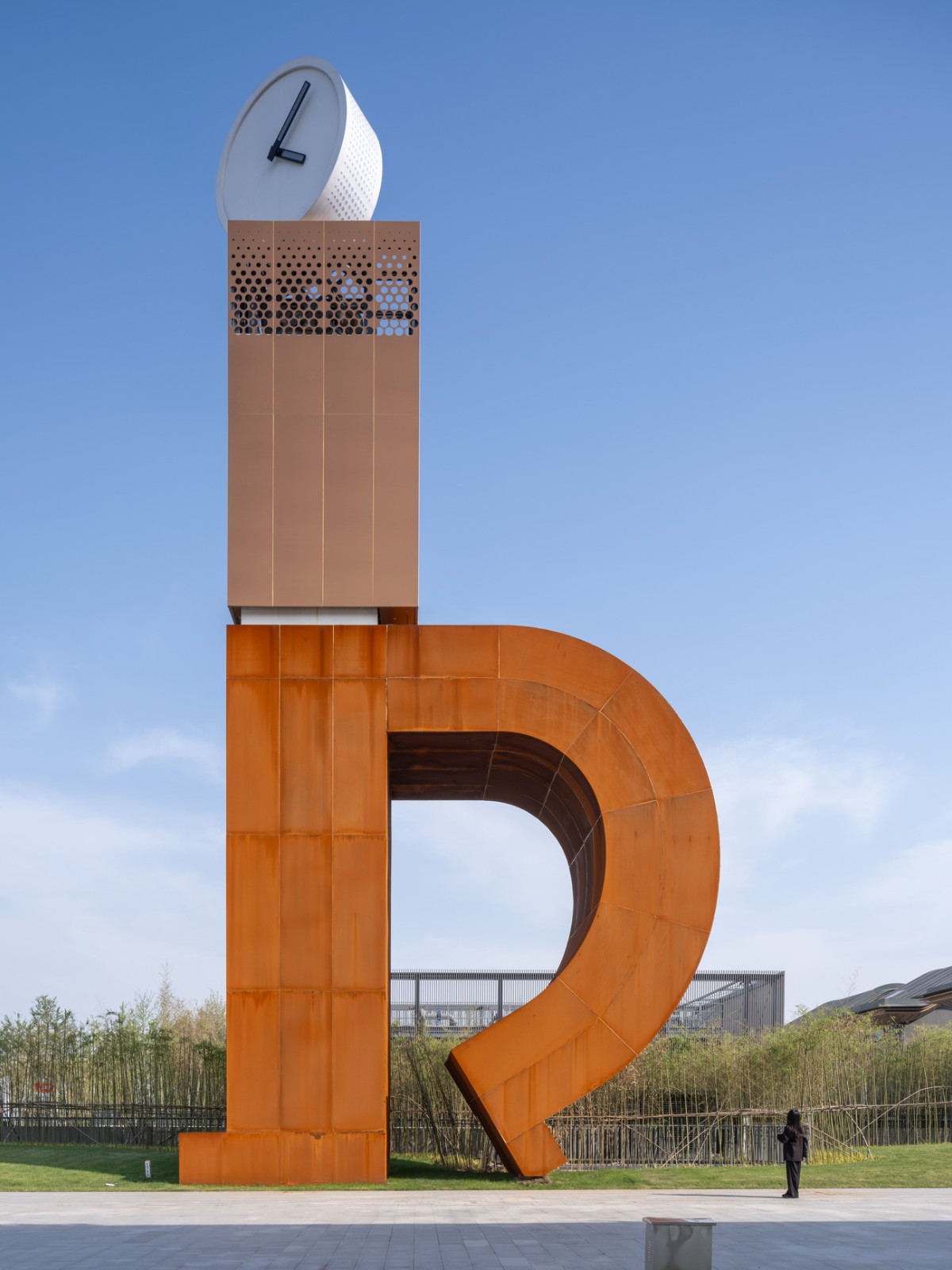 BIM建筑|跳舞的iD人 / SPARK