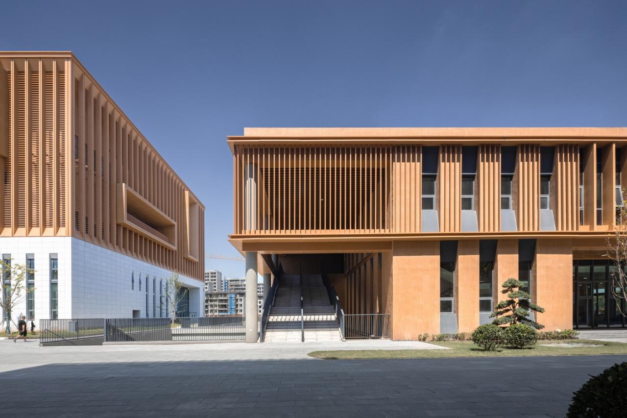 BIM建筑|江苏省梅村高级中学空港分校 / 华南理工大学建筑设计研究院