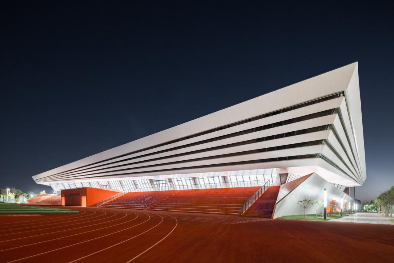 BIM建筑|白鹭齐飞 湿地展翼：渤海科技大学体育馆 /中科院建筑设计研究院有限公司