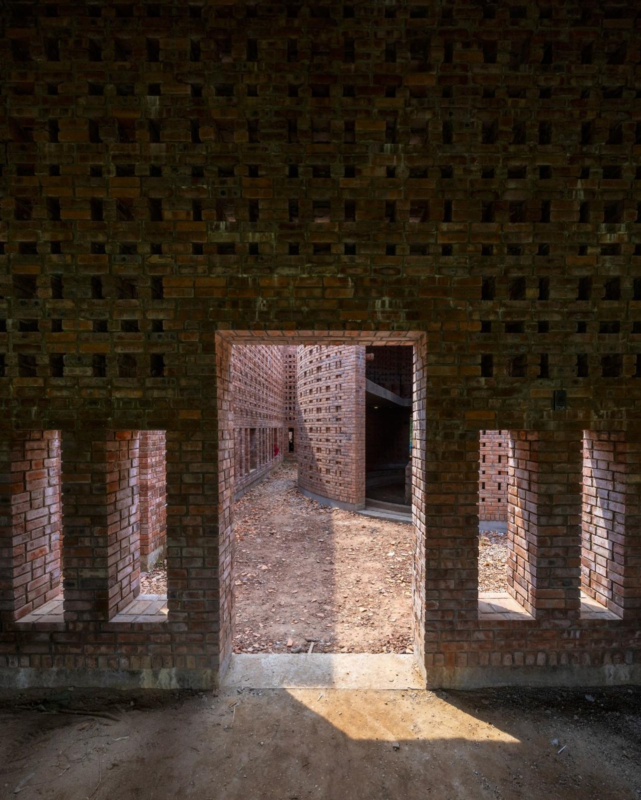 BIM建筑|陶俑工作室 / Tropical Space