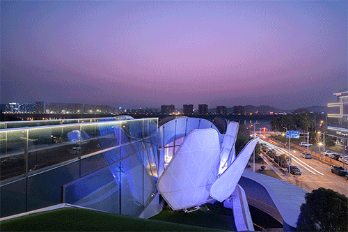 BIM建筑|整体可动的动态建筑：长沙“湘江之眼” / 朱培栋-line+建筑事务所