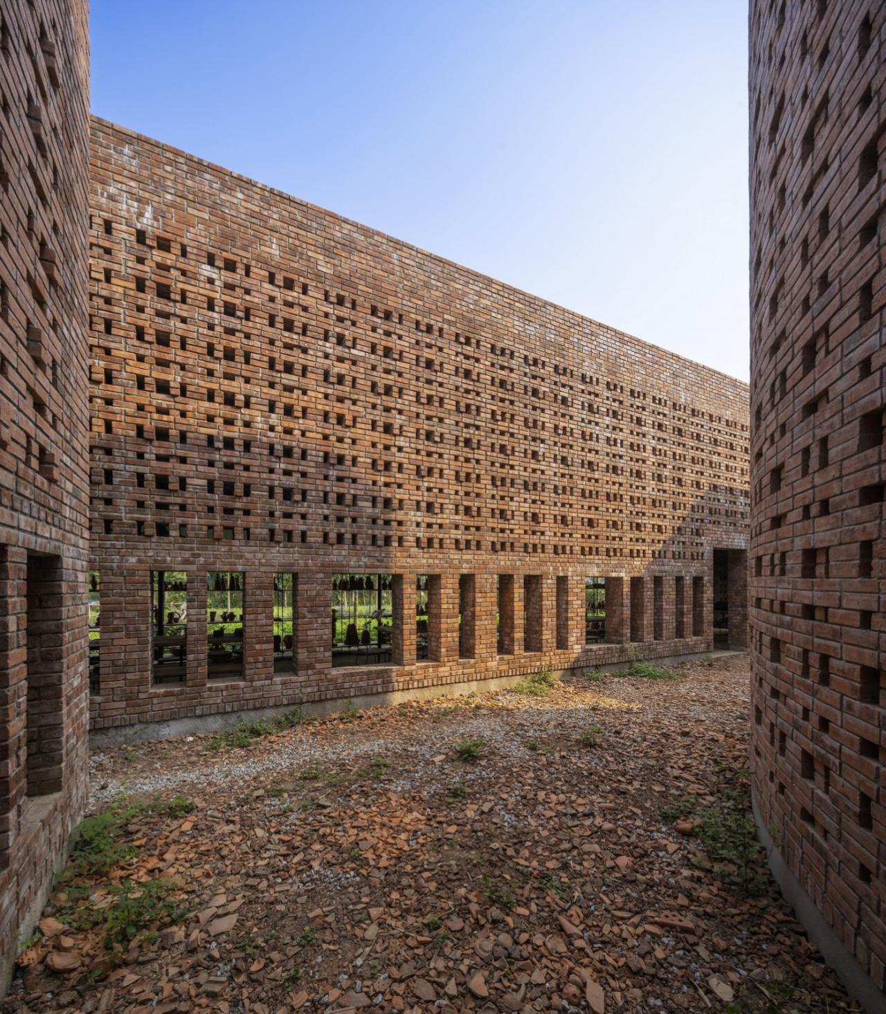 BIM建筑|陶俑工作室 / Tropical Space