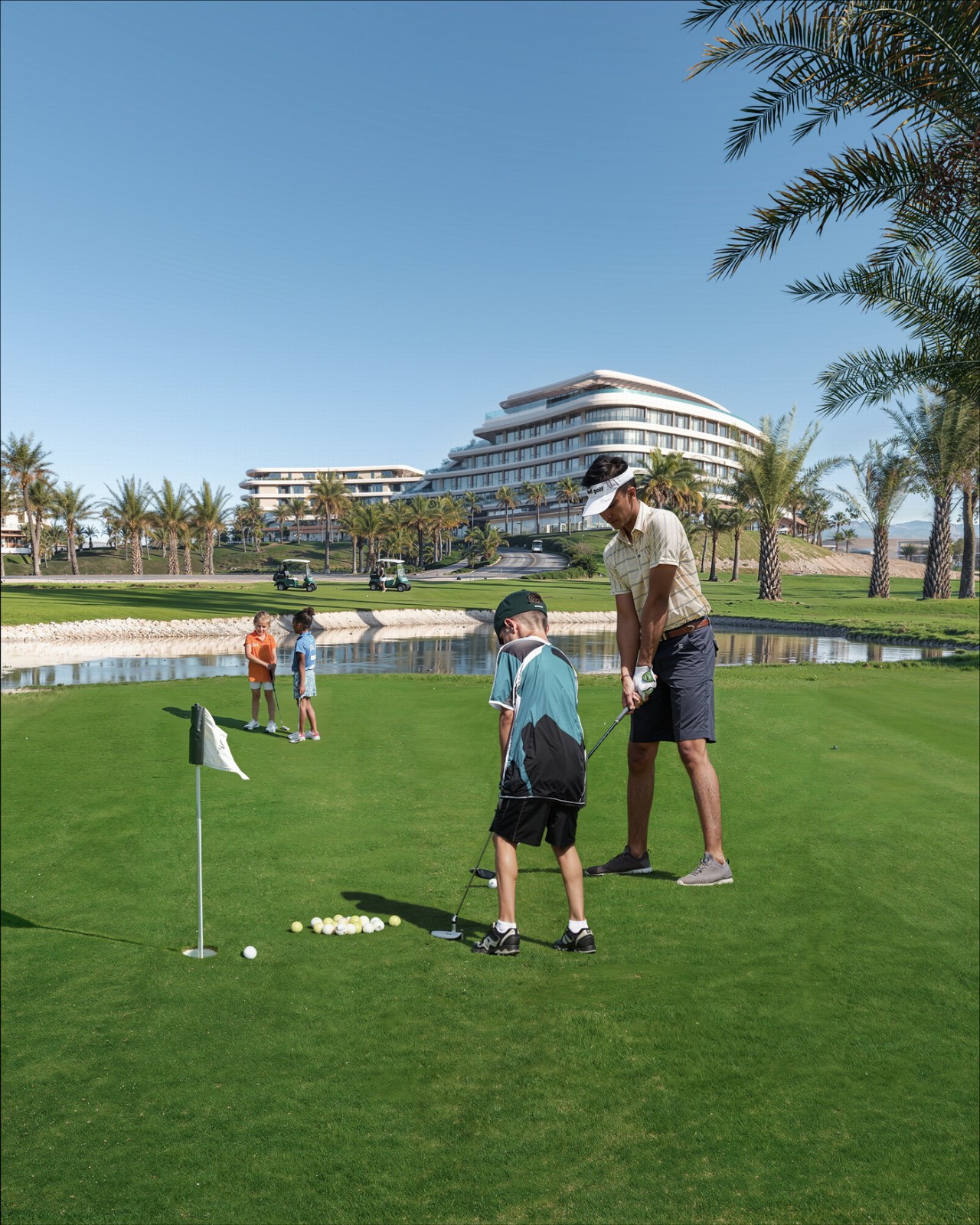 BIM建筑|为阿曼马斯喀特打造全新高尔夫体验及现代生活方式目的地：LA VIE / 10 Design