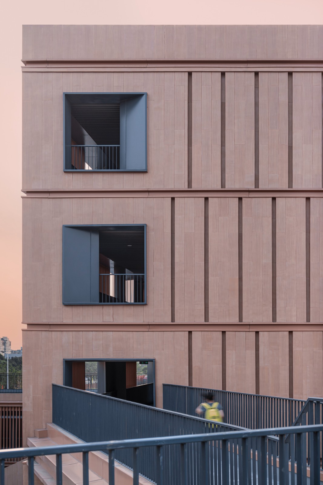 BIM建筑|江苏省梅村高级中学空港分校 / 华南理工大学建筑设计研究院