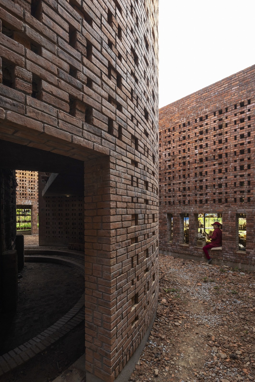 BIM建筑|陶俑工作室 / Tropical Space