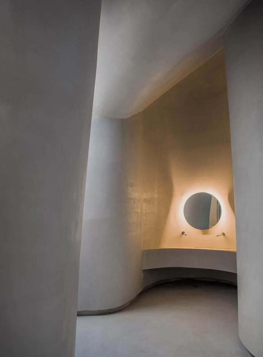 BIM建筑|人民建筑工作室设计变形虫公共厕所