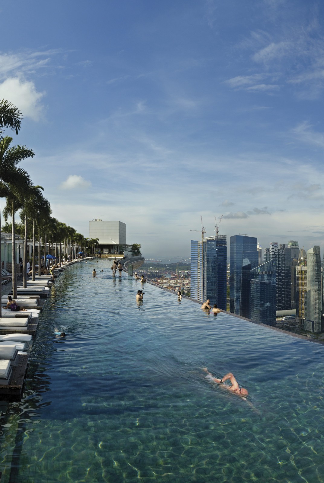 BIM建筑|铂瑞雅居与新加坡艾迪逊酒店 / 萨夫迪建筑事务所