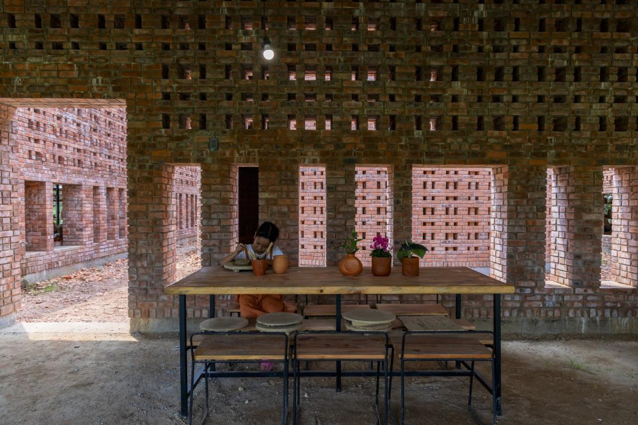 BIM建筑|陶俑工作室 / Tropical Space