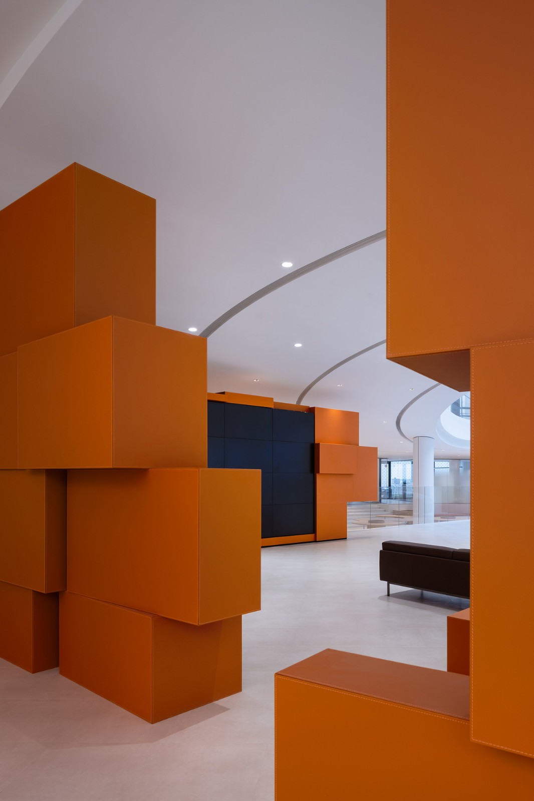 BIM建筑|充分考虑在地化和适应性，打造BMW宝马“绿星灯塔” / ARCHIHOPE