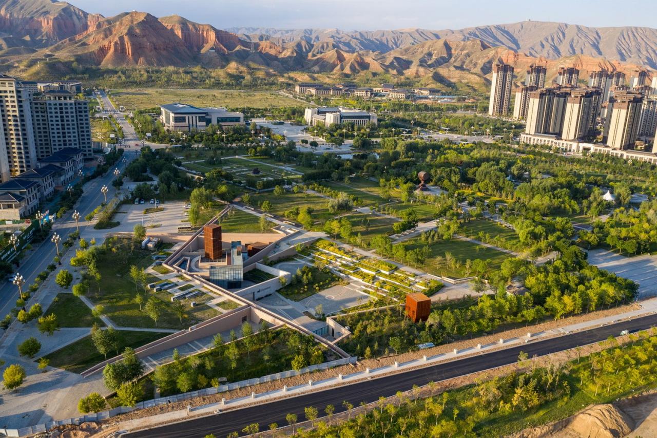 BIM建筑|海东市城市规划展览馆 / 中国建筑设计研究院-品筑设计工作室