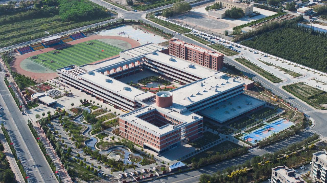 BIM建筑|华山中学博古其校区 / 荣朝晖工作室