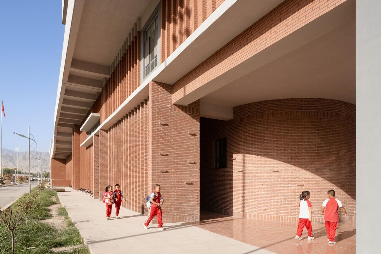 BIM建筑|华山中学博古其校区 / 荣朝晖工作室