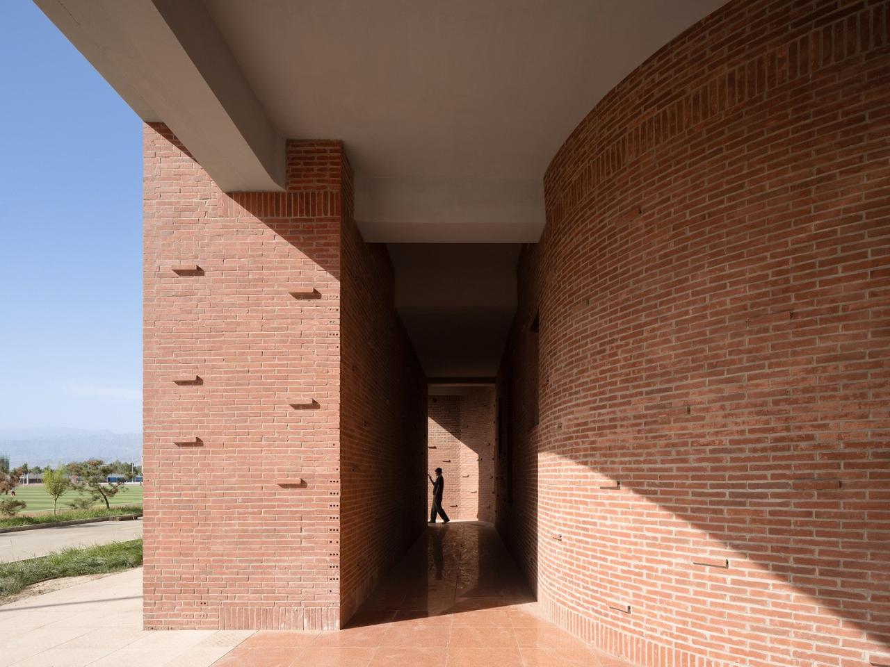 BIM建筑|华山中学博古其校区 / 荣朝晖工作室