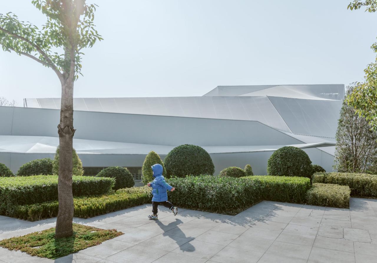 BIM建筑|麓湖一片森林儿童博物馆 / 大料建筑