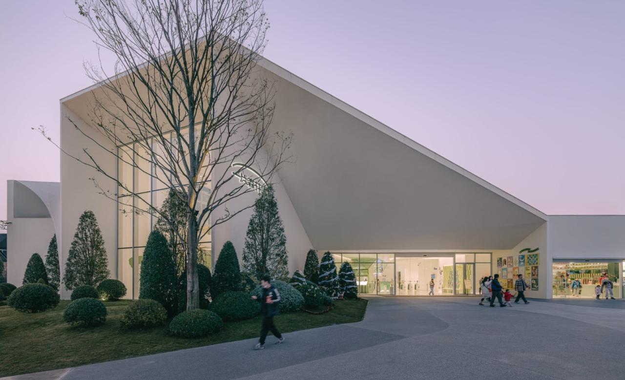 BIM建筑|麓湖一片森林儿童博物馆 / 大料建筑