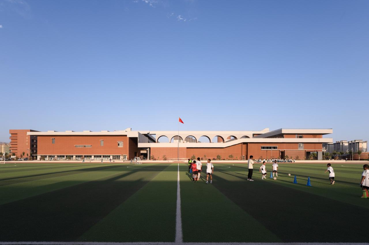 BIM建筑|华山中学博古其校区 / 荣朝晖工作室