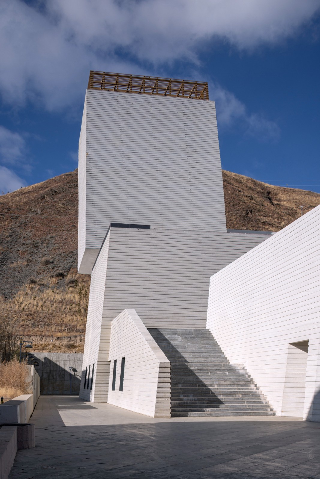 BIM建筑|西藏唐卡艺术博物馆 / AND Studio