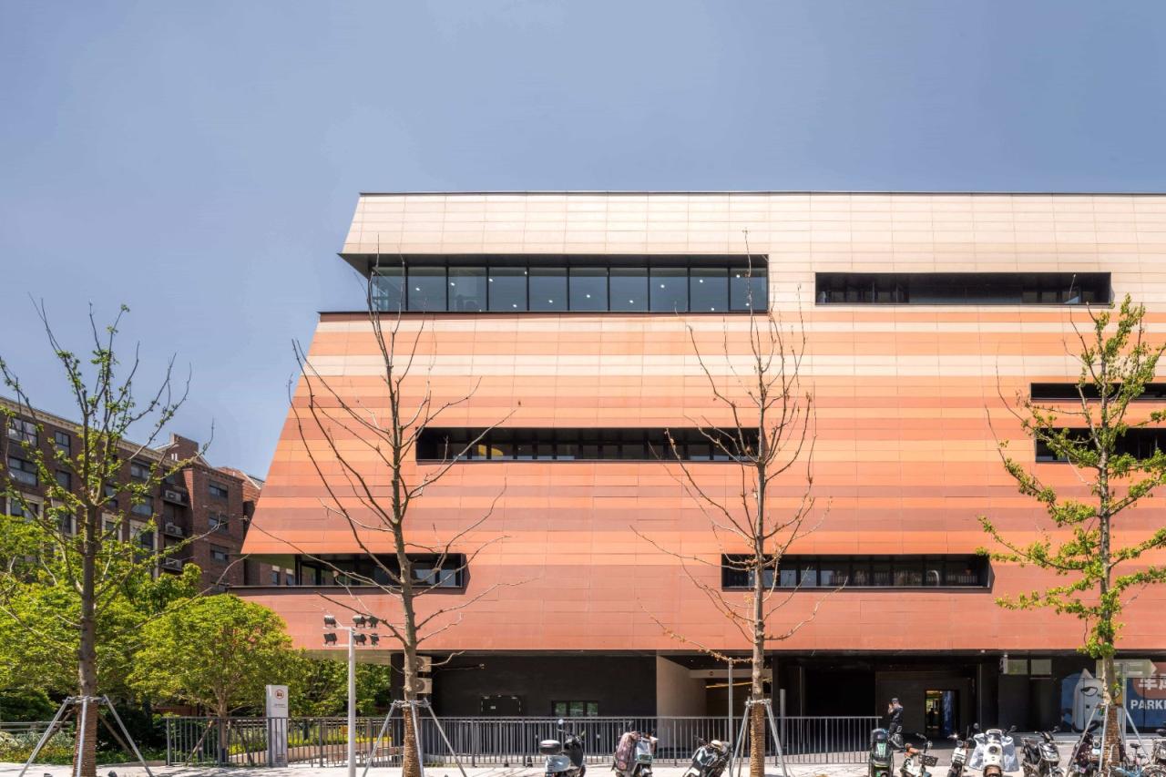 BIM建筑|金地方邻泗泾商业中心 / Wutopia Lab