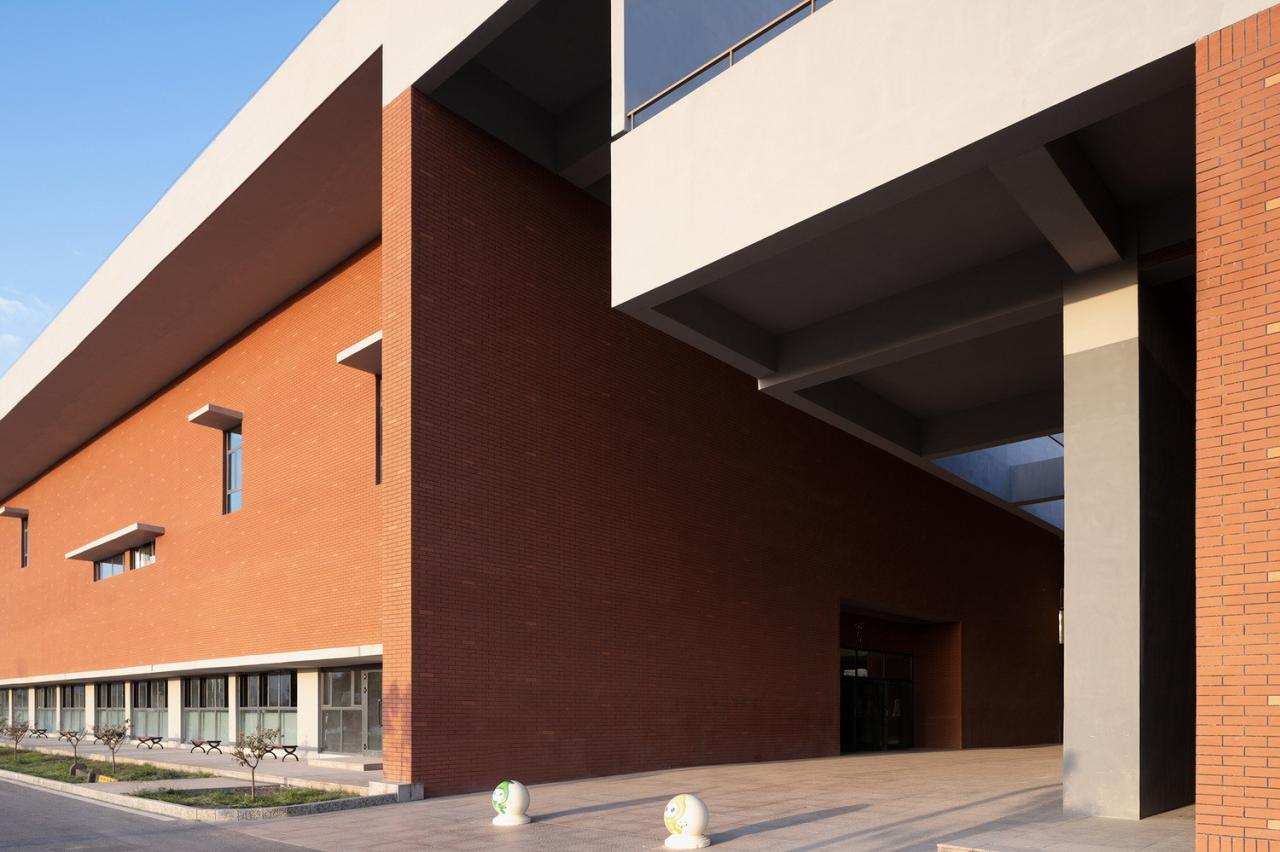 BIM建筑|华山中学博古其校区 / 荣朝晖工作室