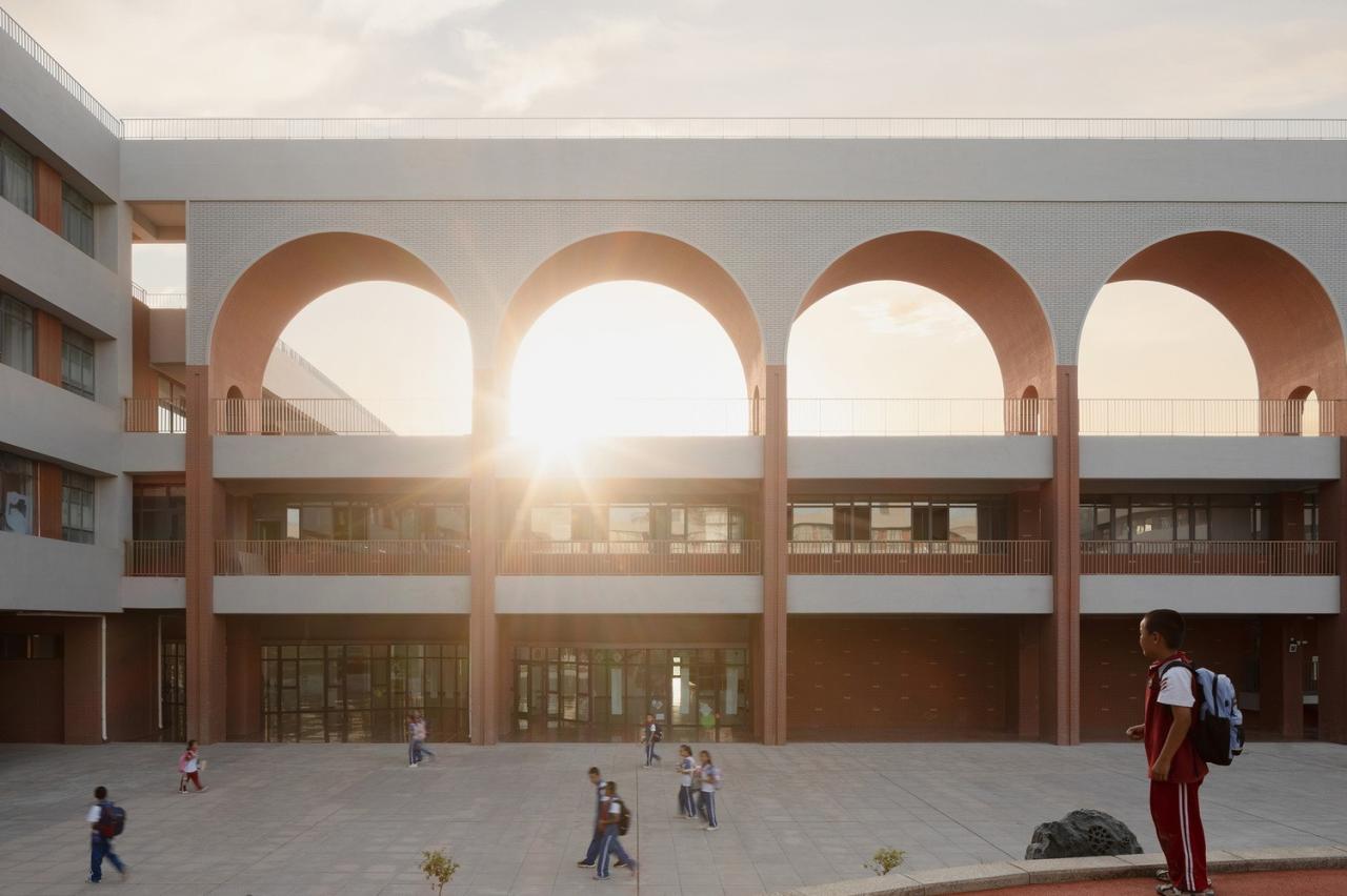 BIM建筑|华山中学博古其校区 / 荣朝晖工作室