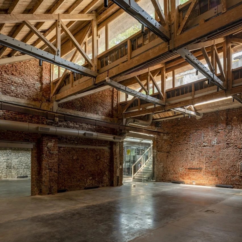 BIM建筑|马利克将冰厂改造成画廊和活动空间