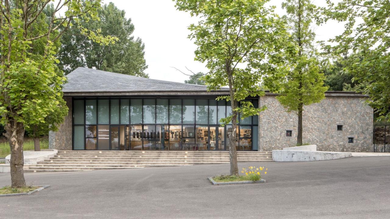 BIM建筑|驻龙山游客中心 / Aurelien Chen