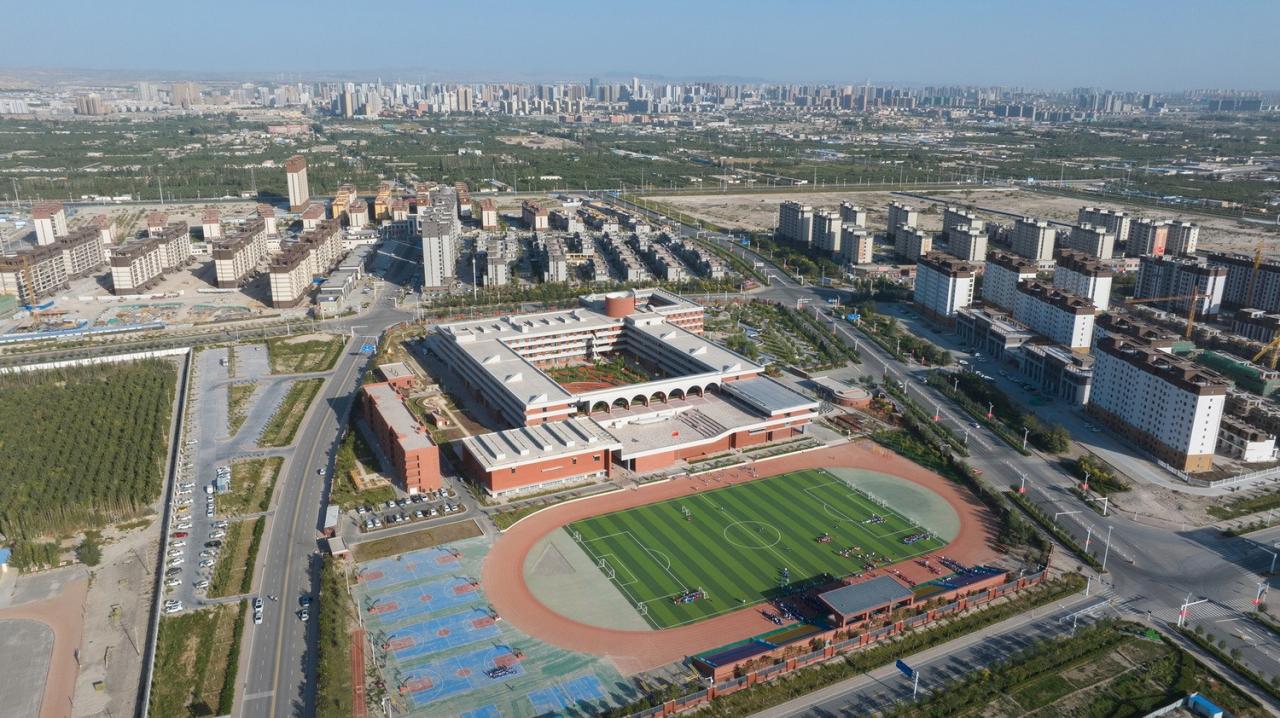 BIM建筑|华山中学博古其校区 / 荣朝晖工作室