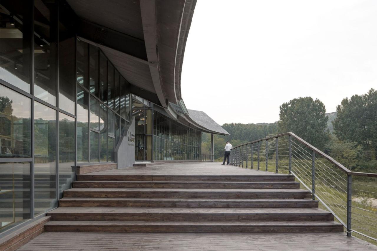 BIM建筑|驻龙山游客中心 / Aurelien Chen