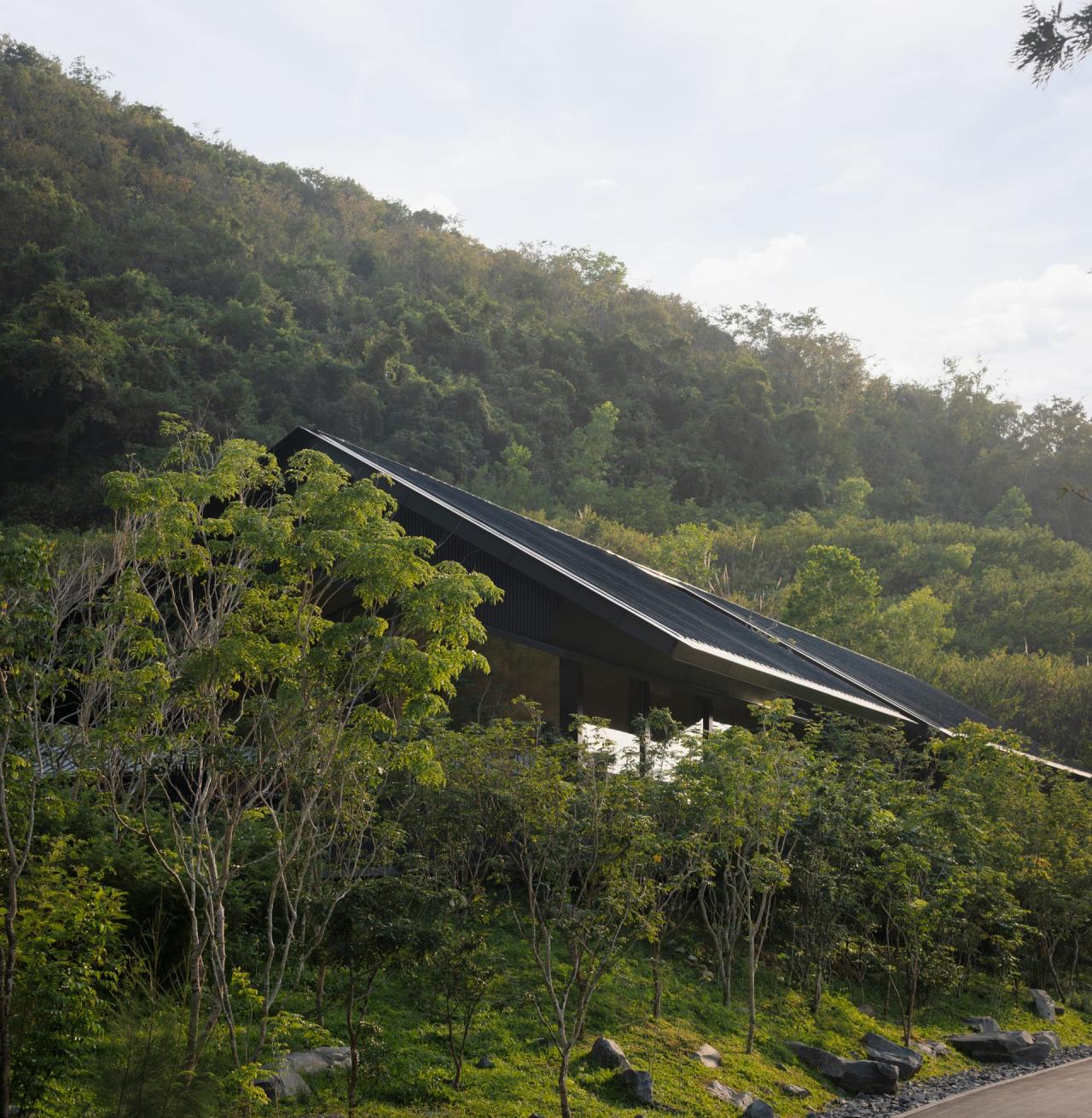 BIM建筑|三亚山谷餐厅（森海·四葉） / PLAT ASIA