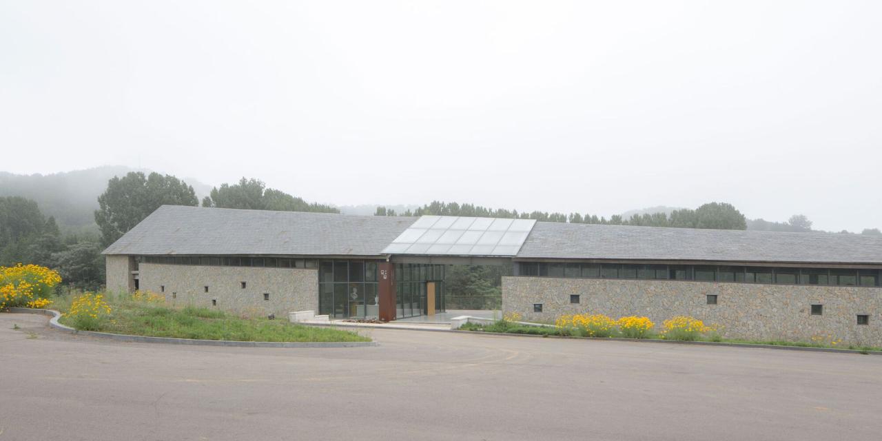 BIM建筑|驻龙山游客中心 / Aurelien Chen