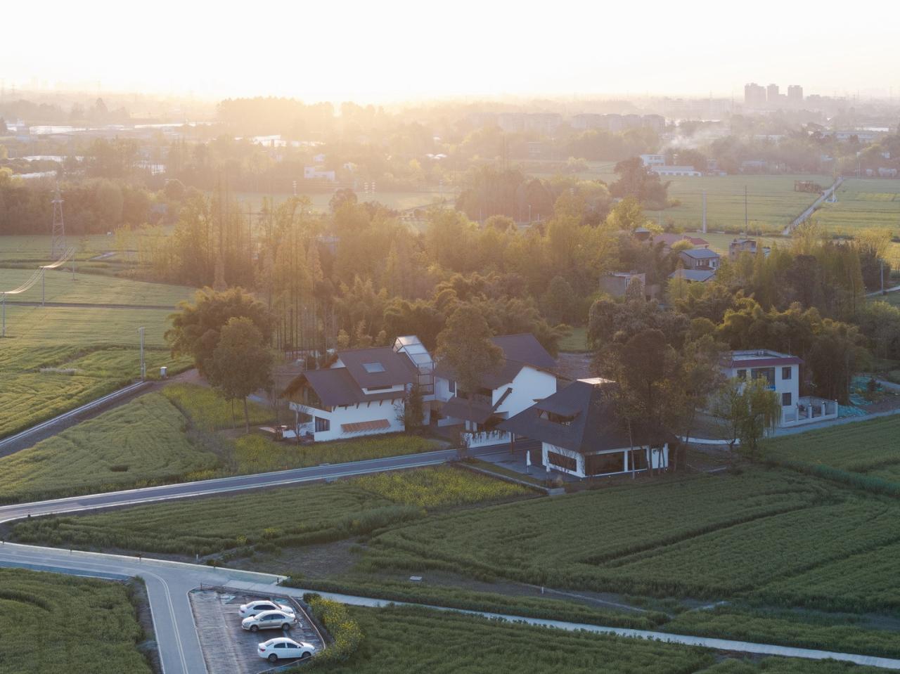 BIM建筑|跨越千年农耕生活的对谈：新都·百草香庐 / 小隐建筑